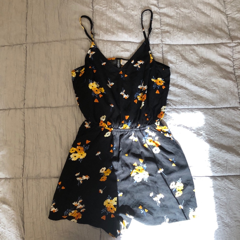 NWT H&M ROMPER